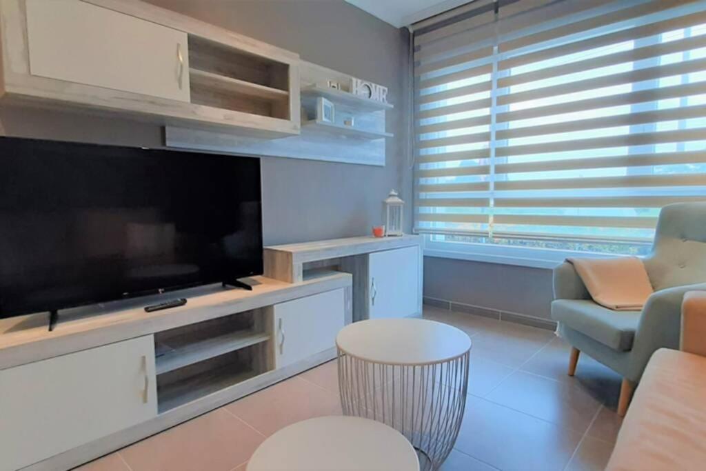 Apartamento Playa Foz Con Piscina Y Parking 010 Lägenhet Exteriör bild